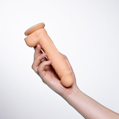 Realistischer Silikon Penis «Dan» 7 inch - myjoy